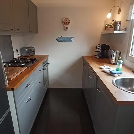 Skippers Am Steinhuder Rehburg-Loccum